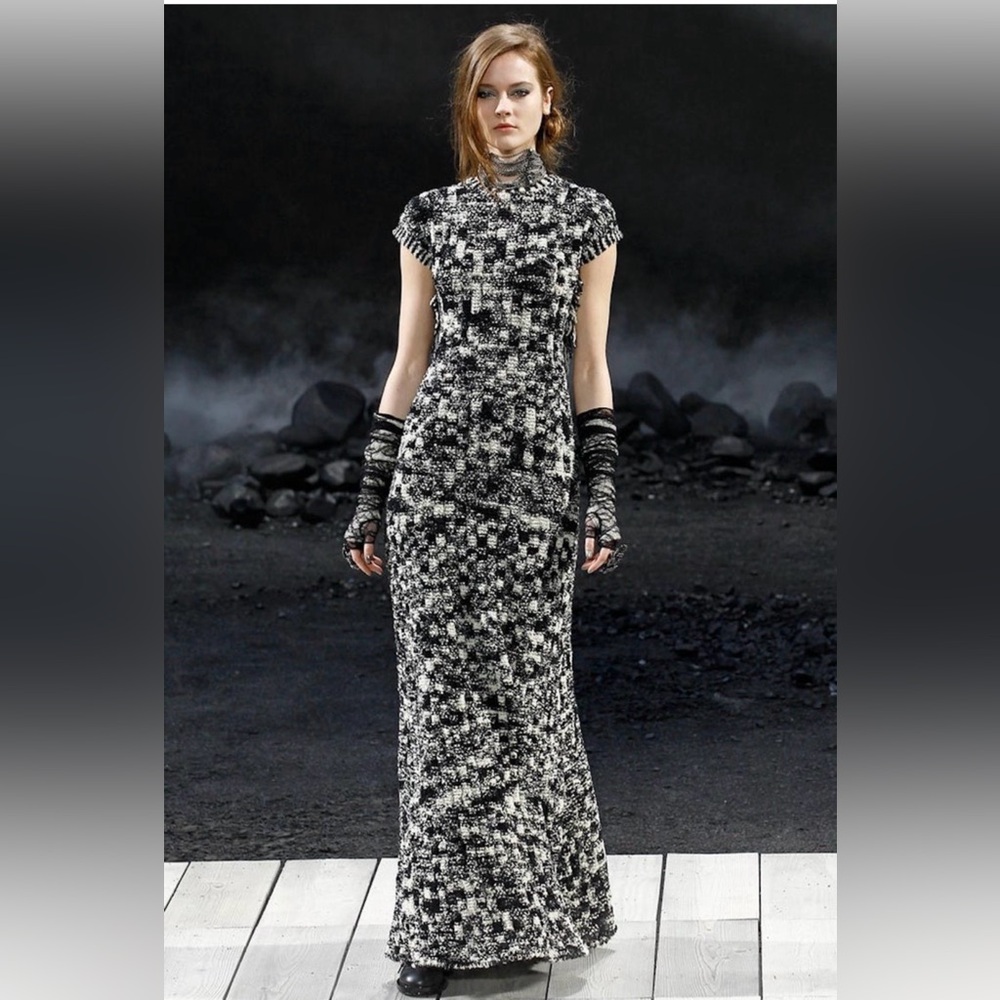 Chanel, Black and white boucle knit maxi gown - NWT - RARE!